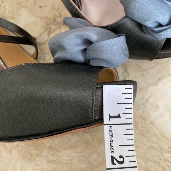 Badgley Mischka Grey Silk Peep Toe Strappy Heels - Picture 10 of 12